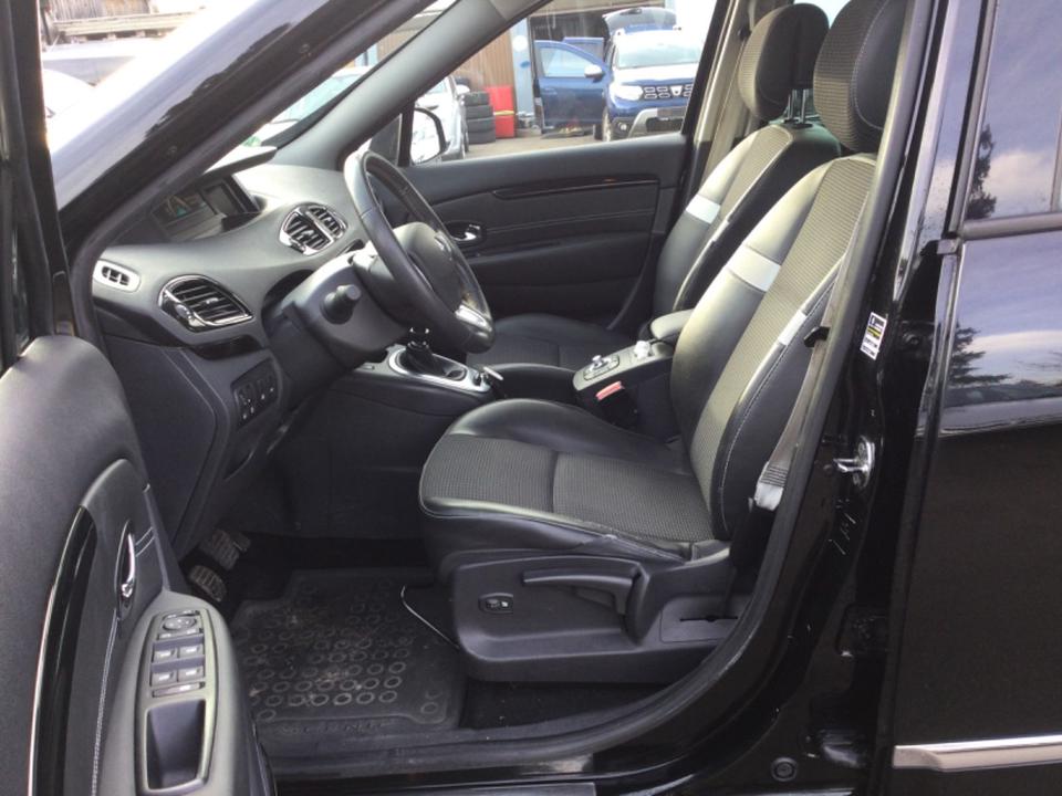 Renault Scenic 2012 — photo 7