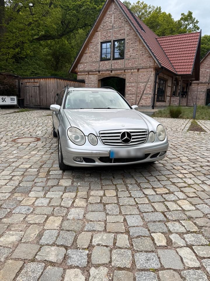 Mercedes Benz E 220 2005 — vehicle for AFU Ukraine