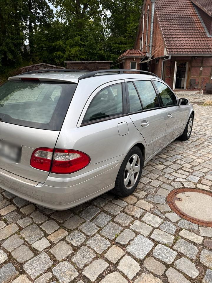 Mercedes Benz E 220 2005 — photo 6