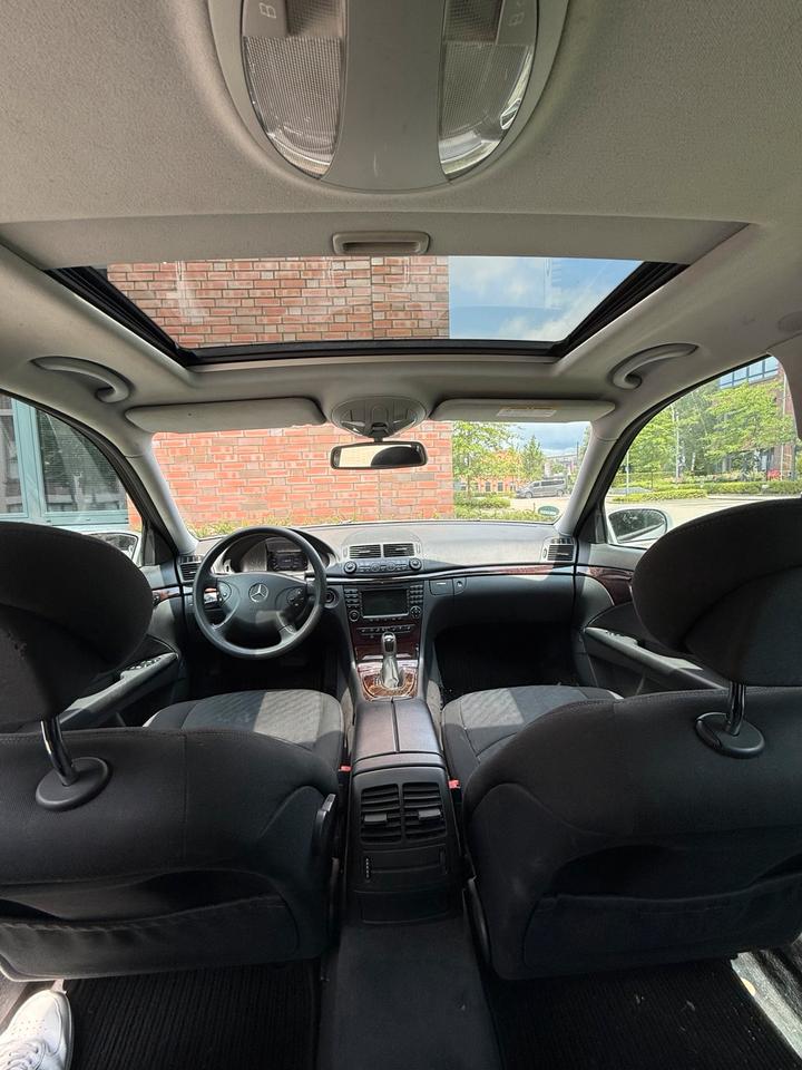 Mercedes Benz E 220 2005 — photo 8