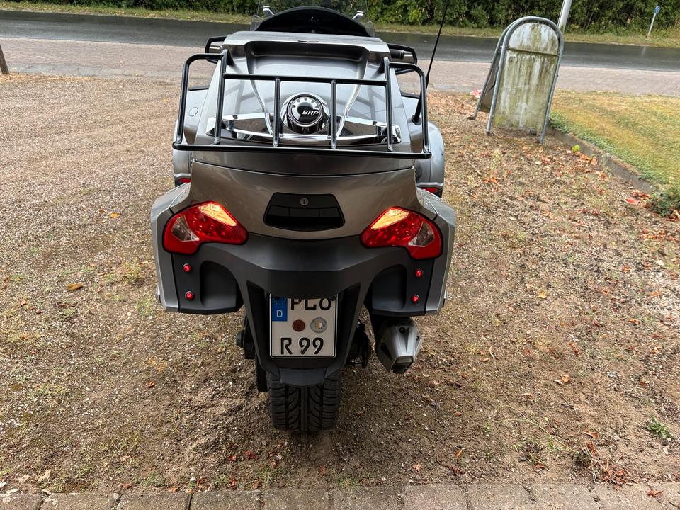 Weitere Motorräder Can-Am Spyder RT-S 2013 — engine 998 ccm