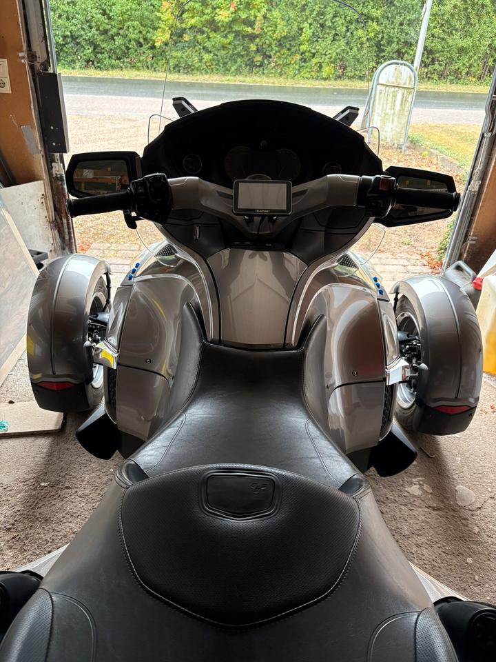 Weitere Motorräder Can-Am Spyder RT-S 2013 — photo 6
