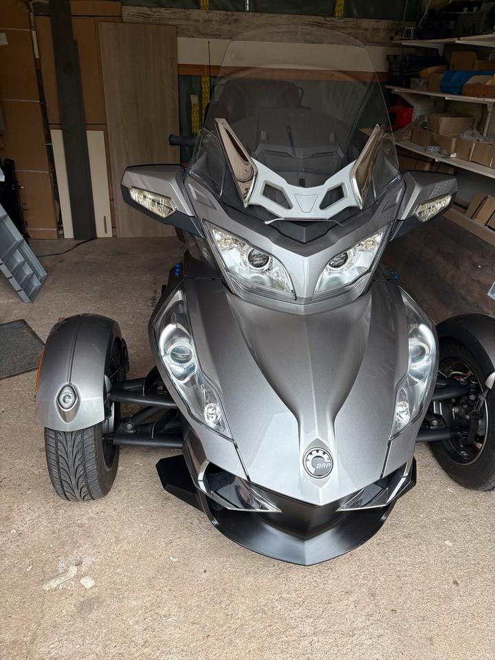 Weitere Motorräder Can-Am Spyder RT-S 2013 — photo 9