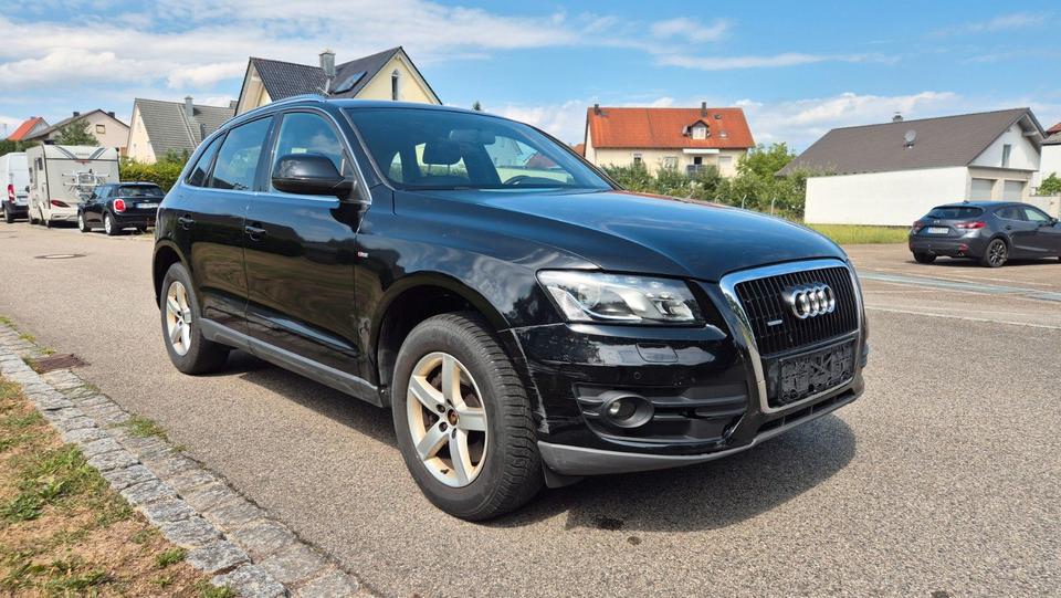 Audi Q5 2011 — салон