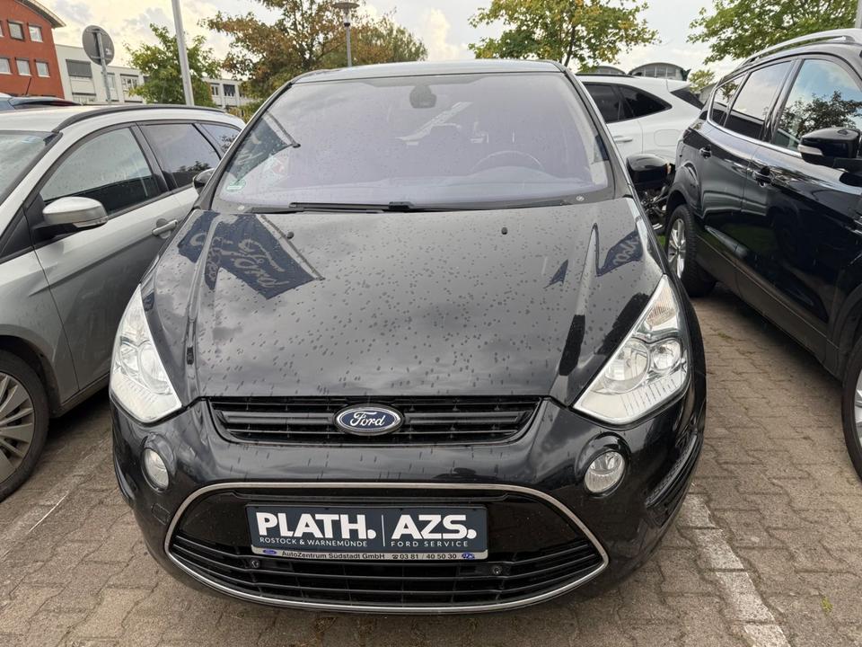 Ford S-Max 2011 — interior