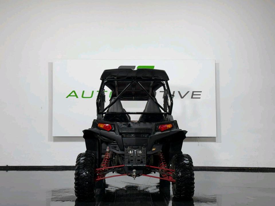 Weitere Motorräder Polaris RZR 900 XP 4 2013 — interior