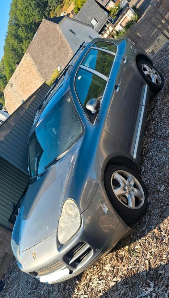 Porsche Cayenne, 2005