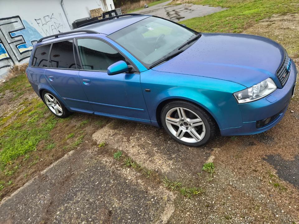 Audi A4 2004 — photo 11