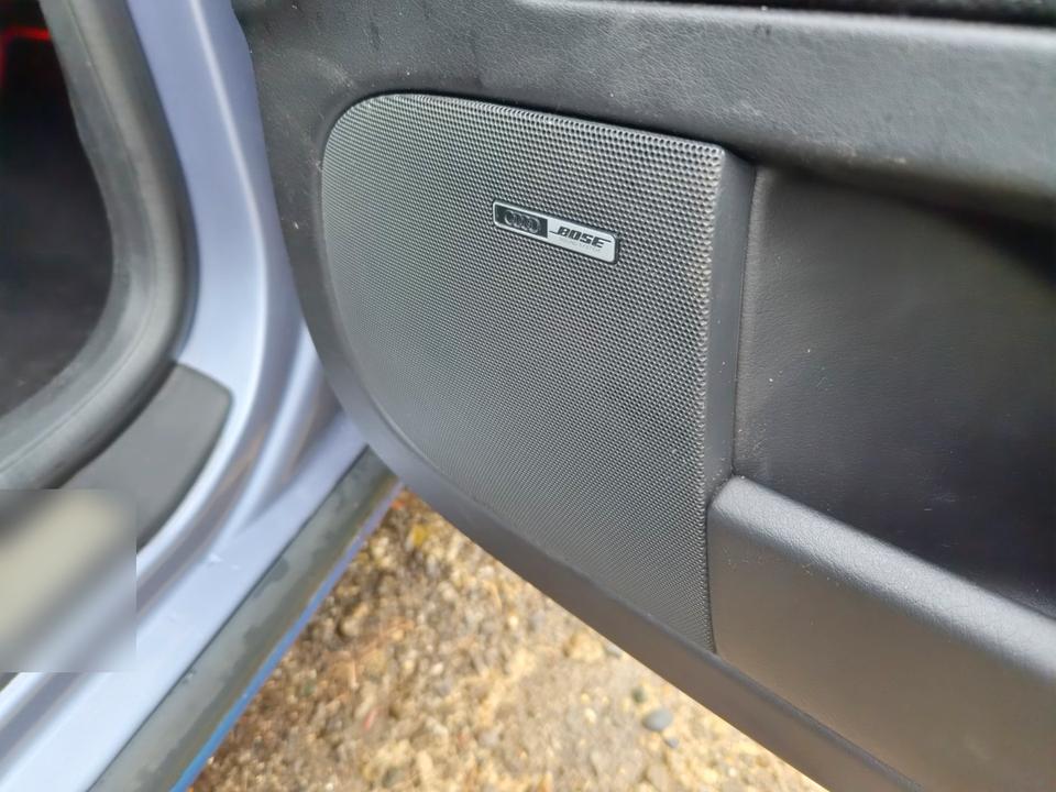 Audi A4 2004 — photo 12