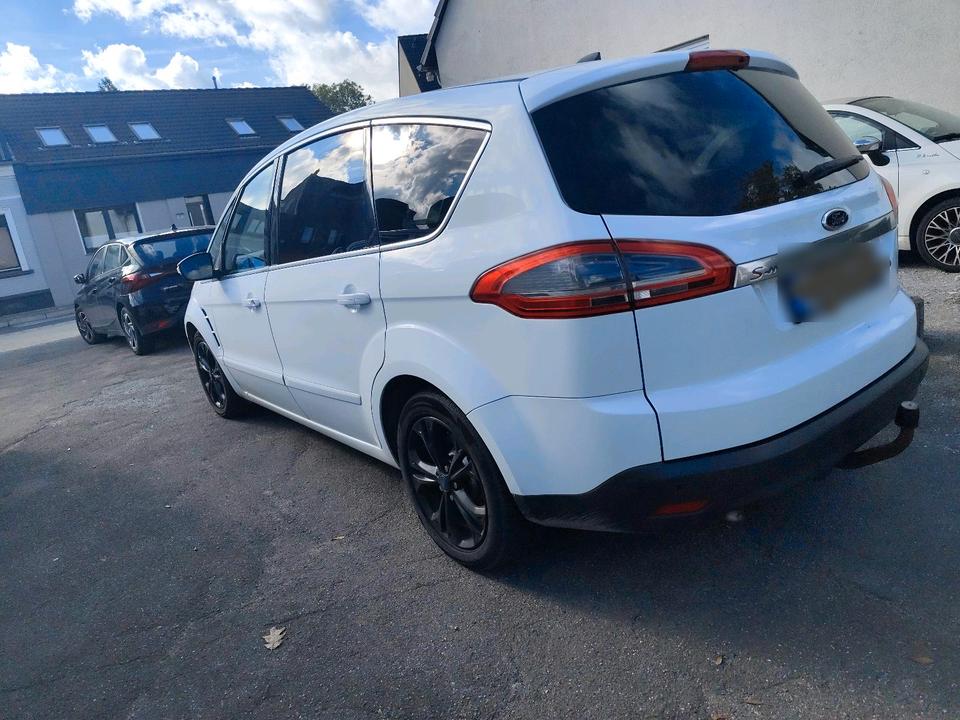Ford C-Max 2013 — photo 10