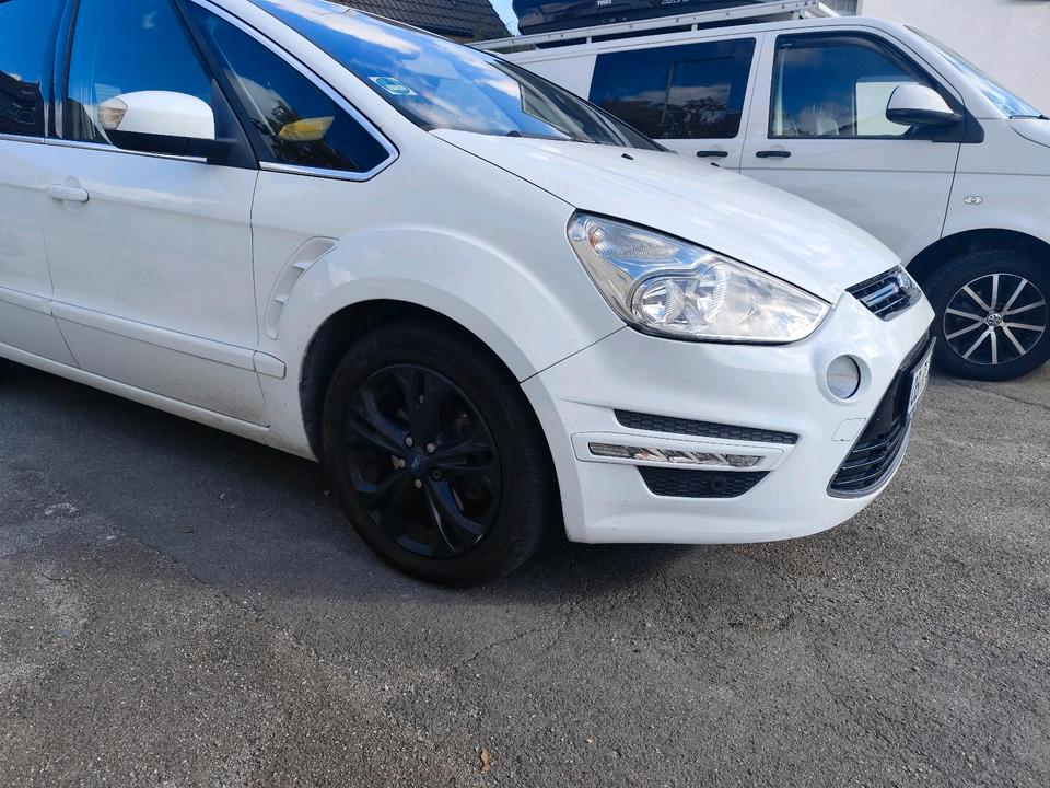 Ford C-Max 2013 — photo 11