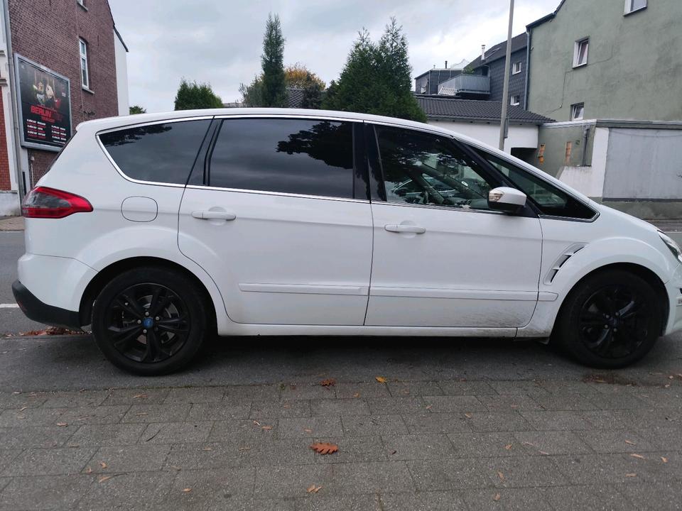 Ford C-Max 2013 — photo 13