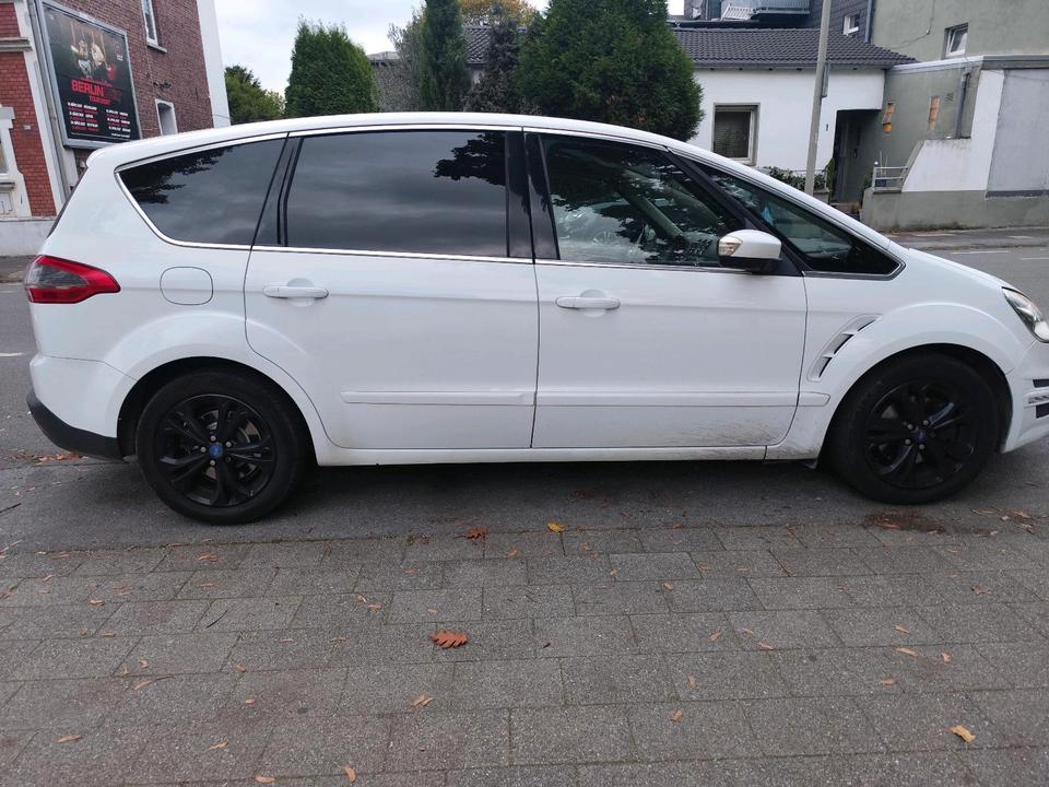 Ford C-Max 2013 — photo 14