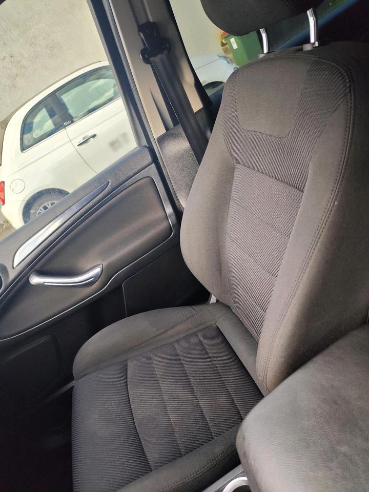 Ford C-Max 2013 — photo 6