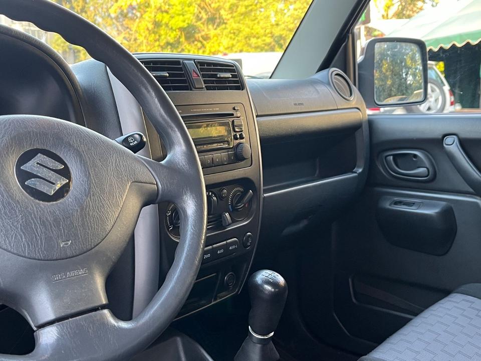 Suzuki Jimny 2009 — photo 11