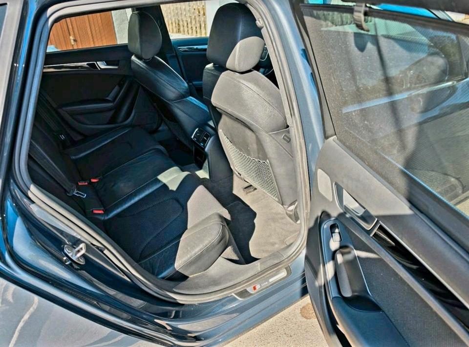Audi A4 2009 — photo 16