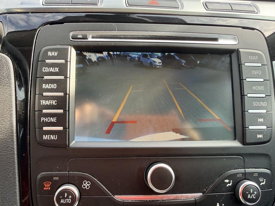 Ford S-Max 2015 — photo 14