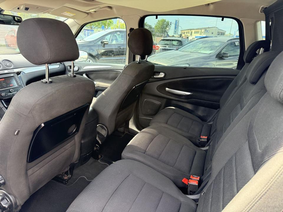 Ford S-Max 2015 — photo 7
