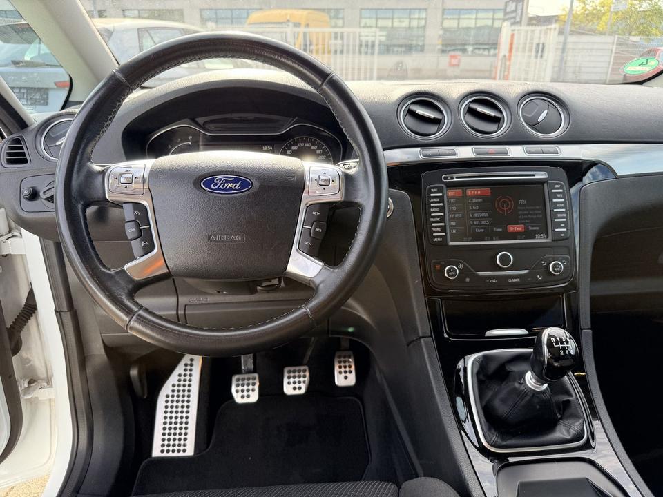 Ford S-Max 2015 — photo 8