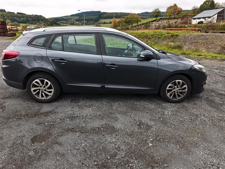 Renault Megane 2014 — photo 7