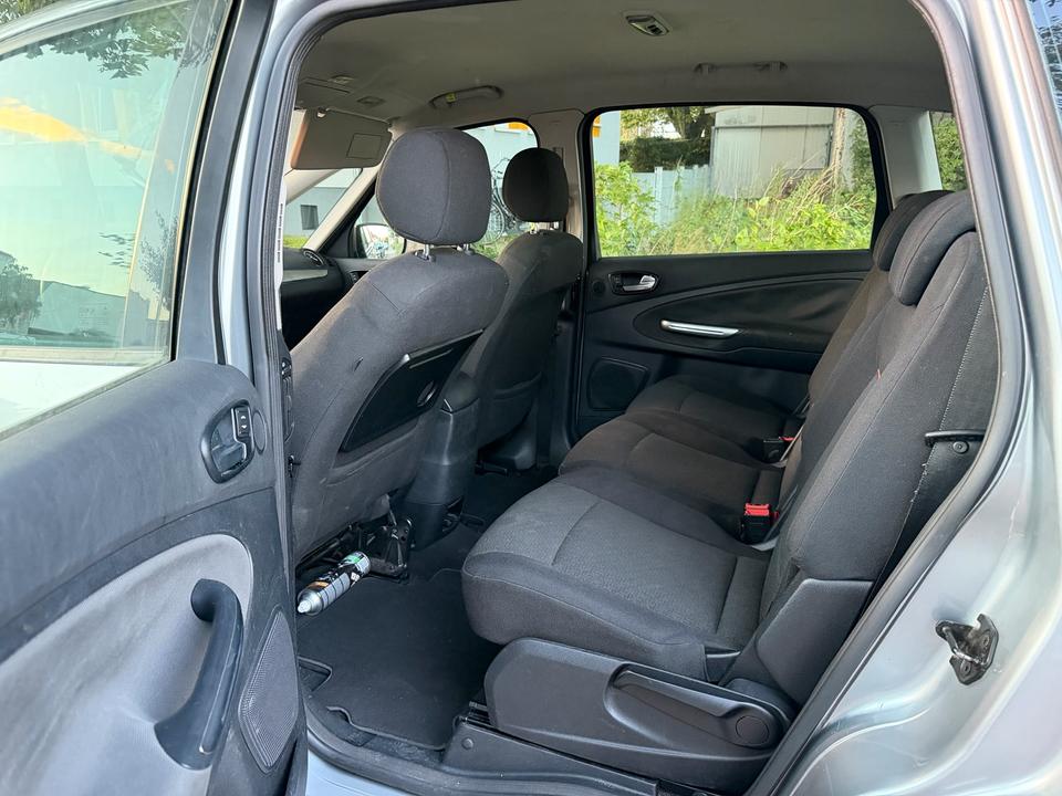Ford S-Max 2007 — салон