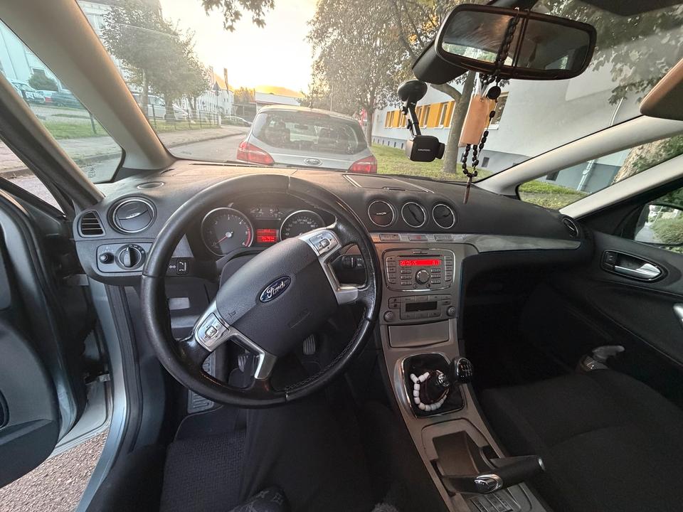 Ford S-Max 2007 — двигун