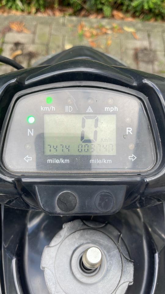 Weitere Motorräder HSUN HS350ATV-2 Quad wie Yamaha Raptor 350 2010 — interior