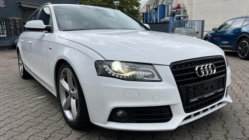 Audi A4 2010 — rear view
