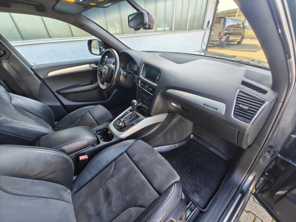 Audi Q5 2009 — photo 10