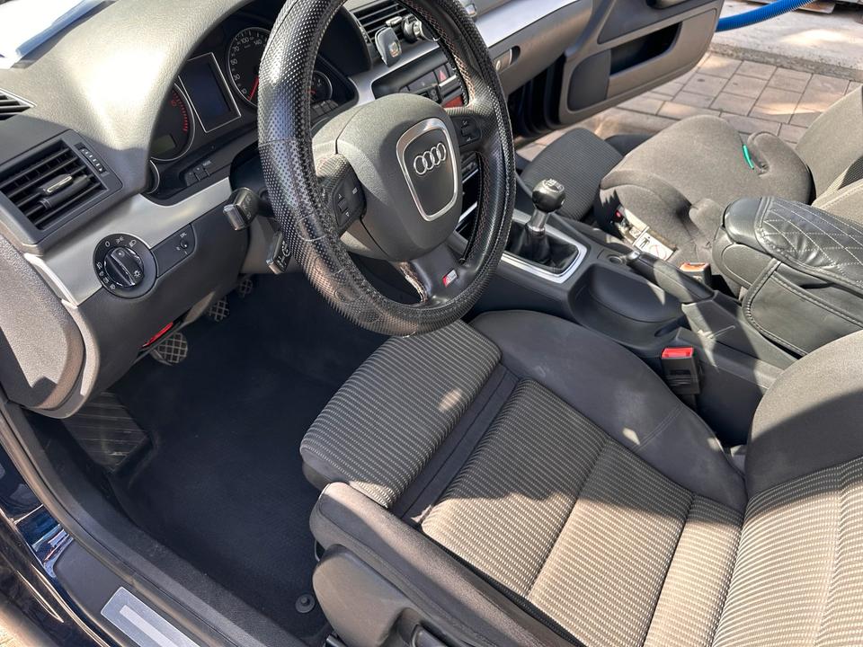 Audi A4 2006 — engine