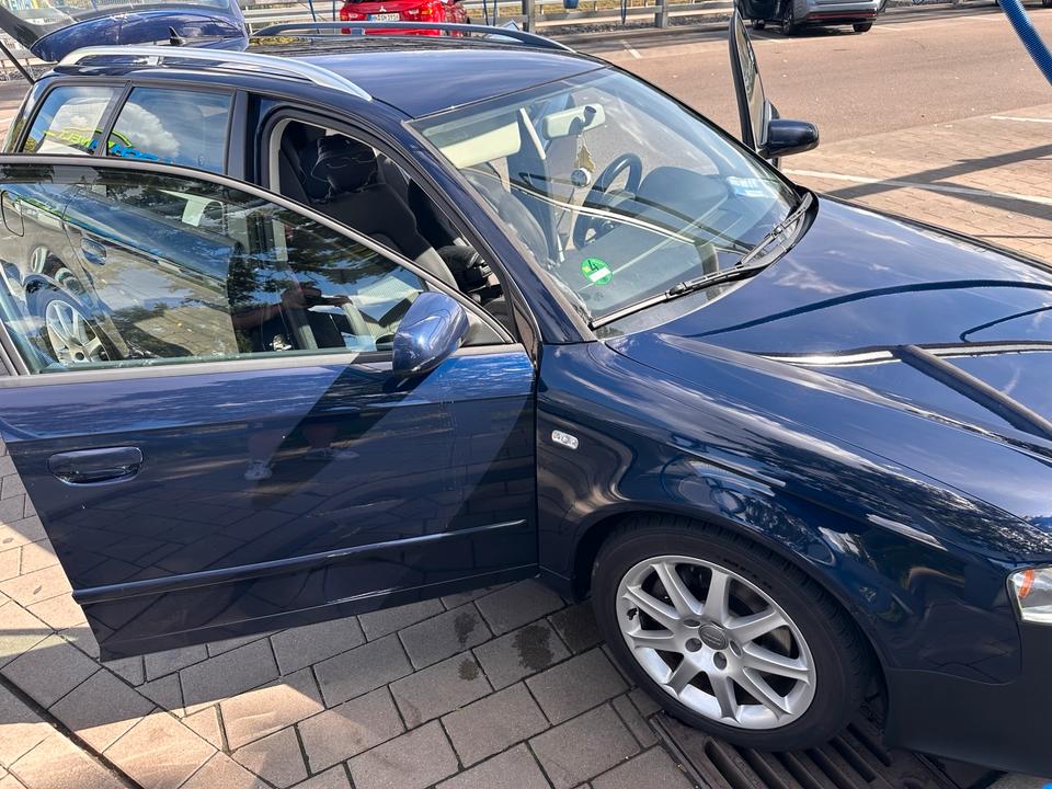 Audi A4 2006 — photo 6