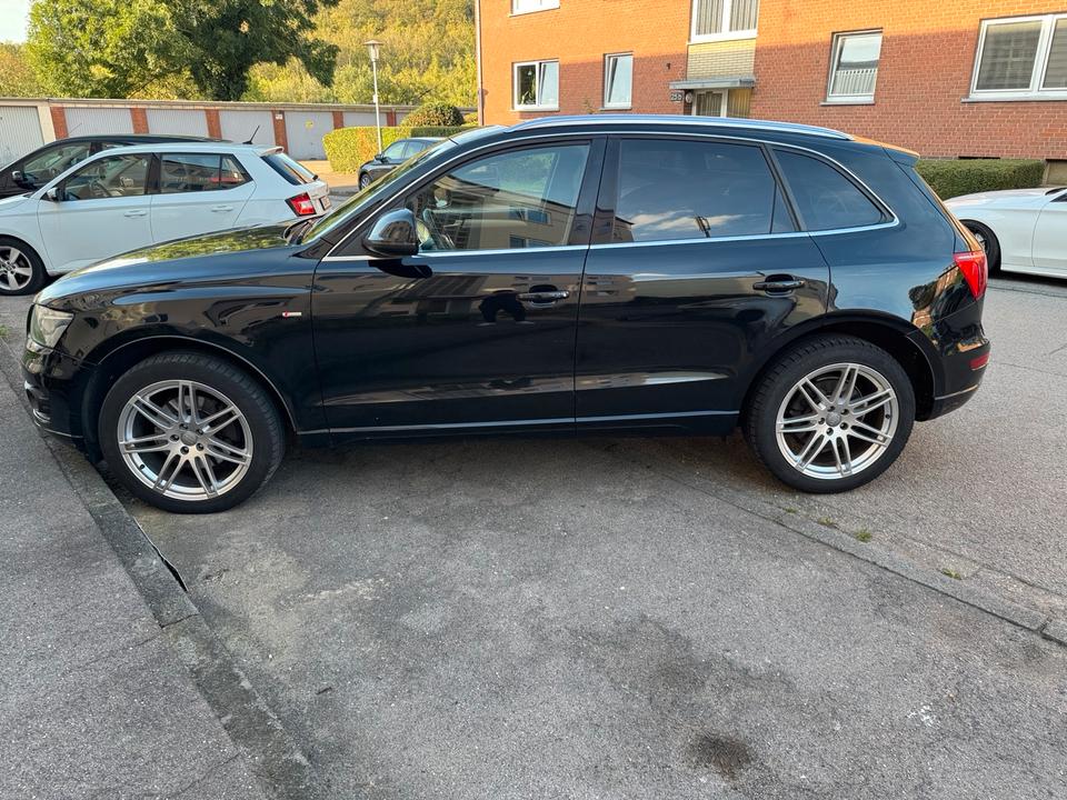 Audi Q5 2011 — двигун