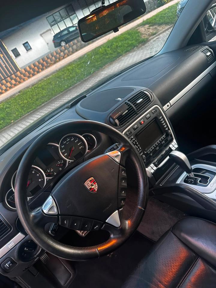 Porsche Cayenne 2005 — фото 15