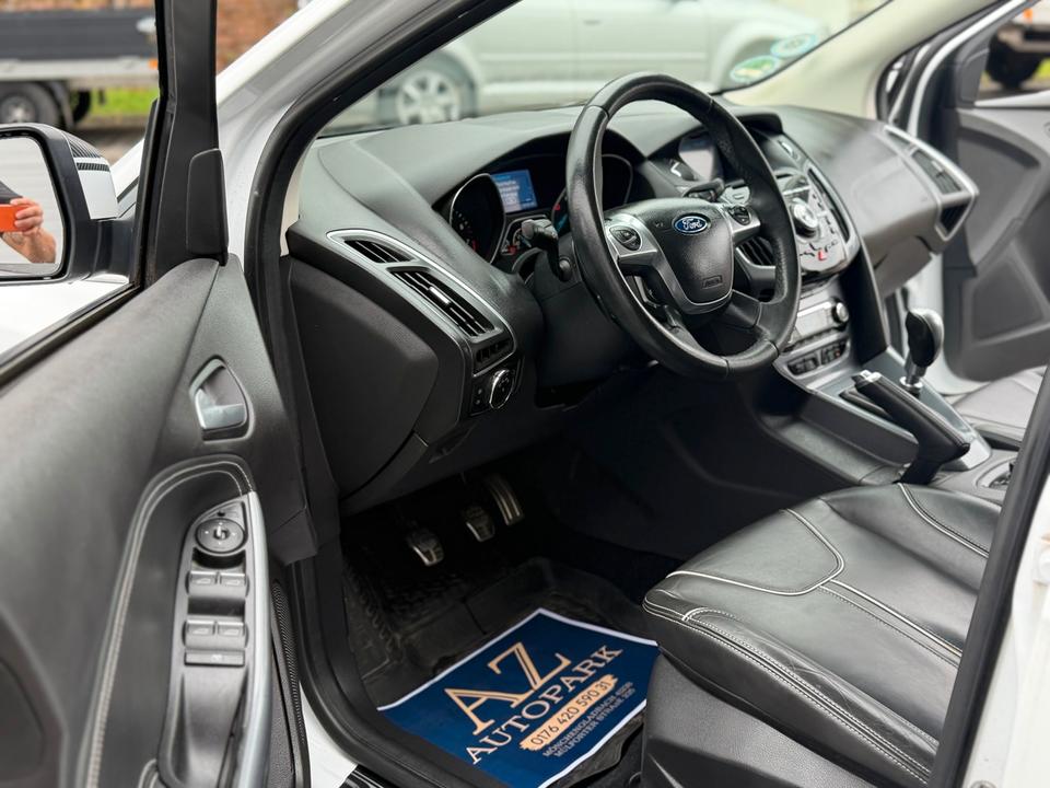 Ford Focus 2014 — photo 9