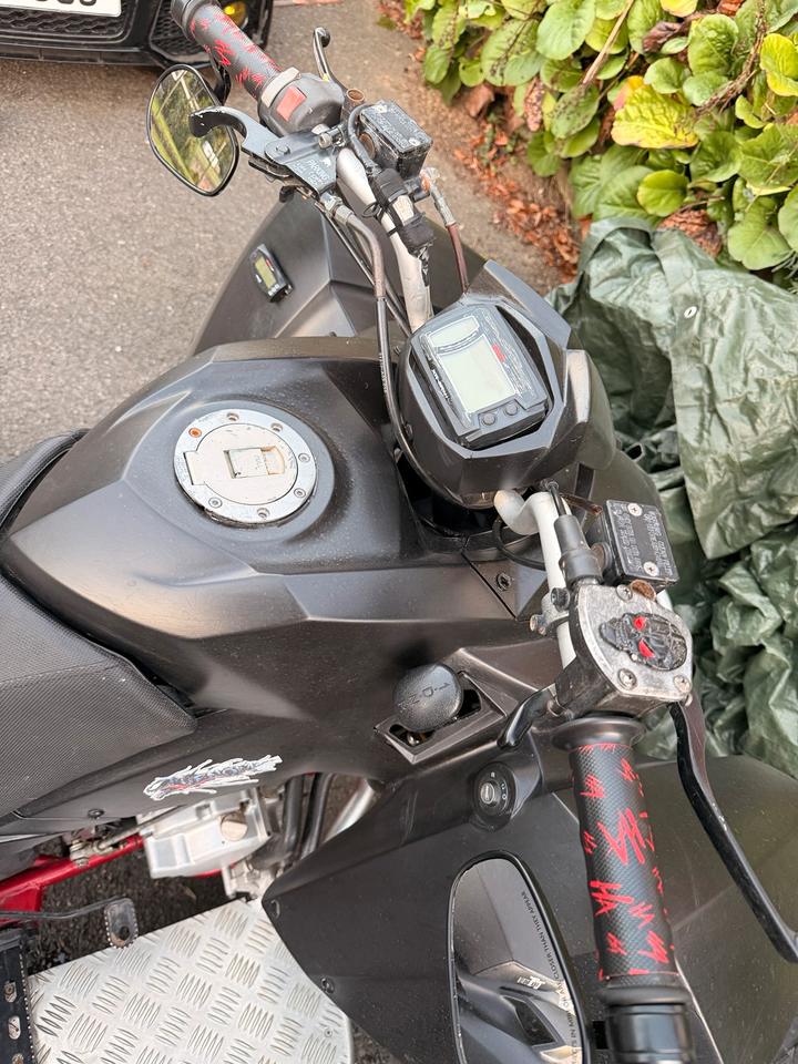 Weitere Motorräder Gelöscht • Triton Baja 300 SP300-S 2009 — engine 280 ccm