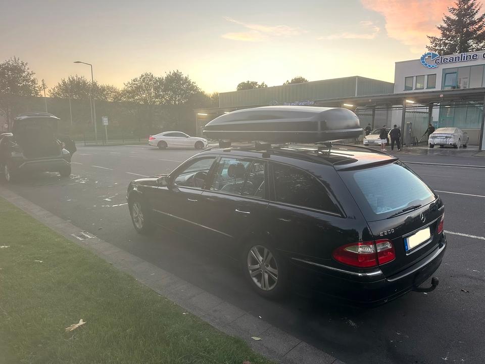 Mercedes Benz E 200 2005 — photo 12