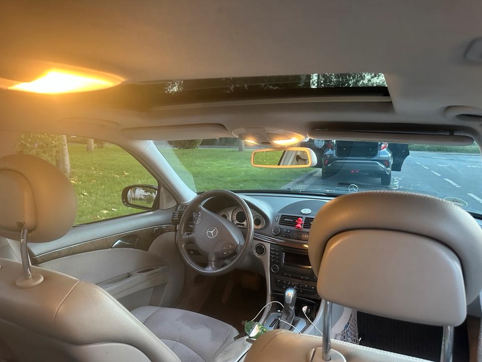 Mercedes Benz E 200 2005 — photo 8