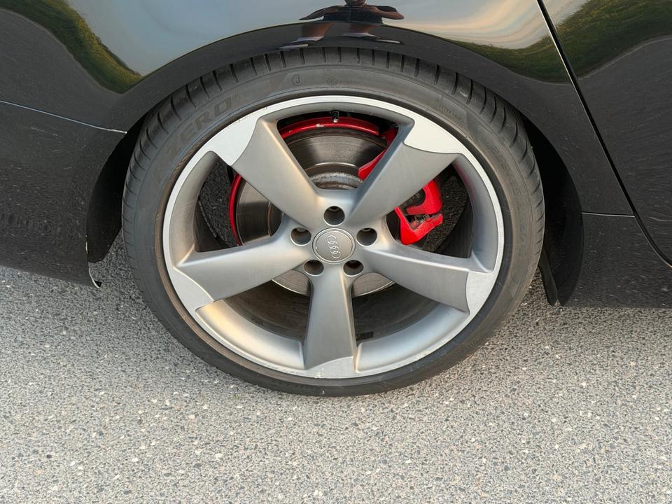 Audi A6 2012 — photo 18