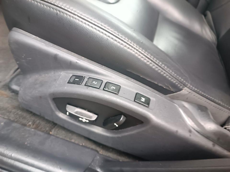 Volvo V60 2013 — photo 14