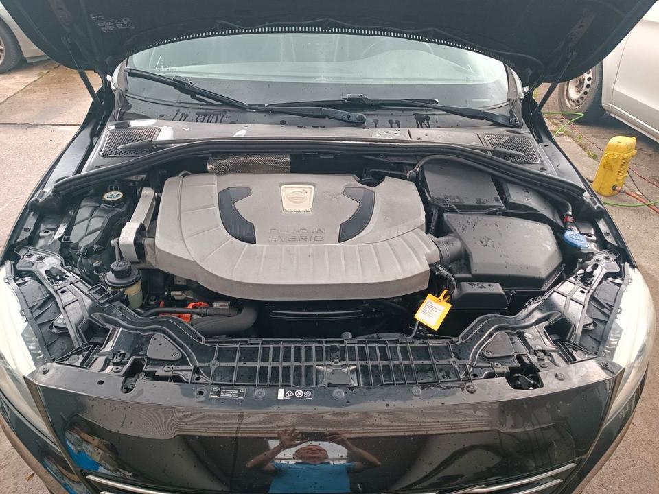 Volvo V60 2013 — photo 21