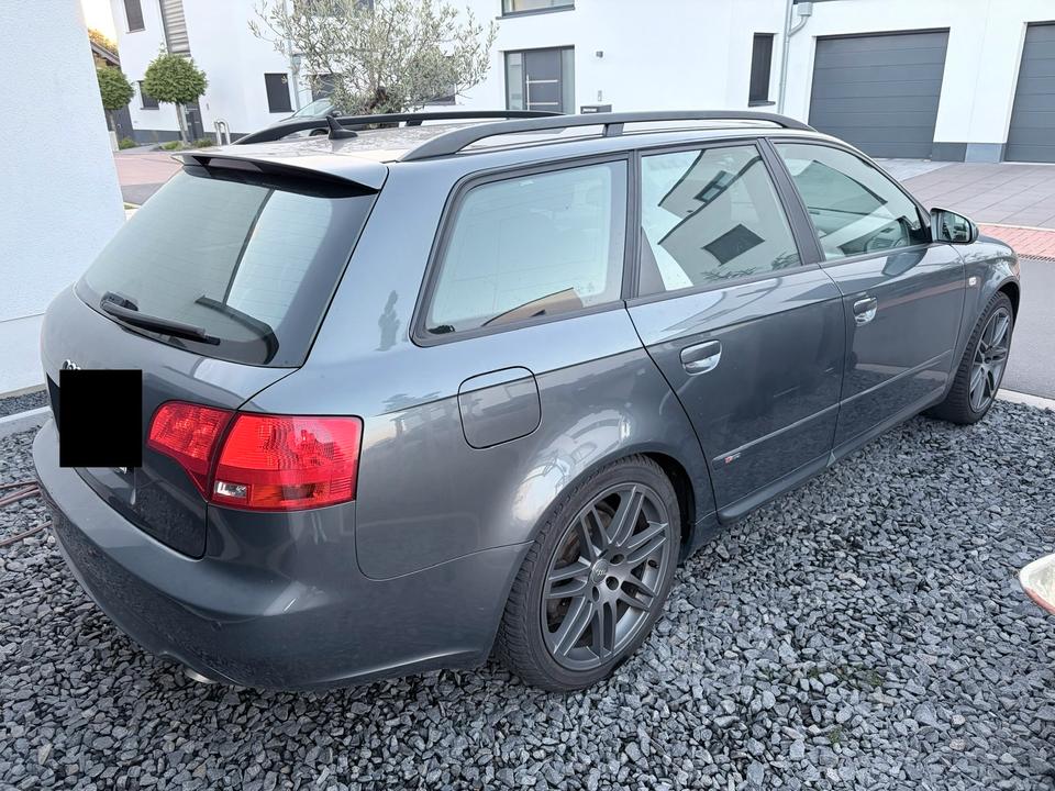 Audi A4 2006 — rear view