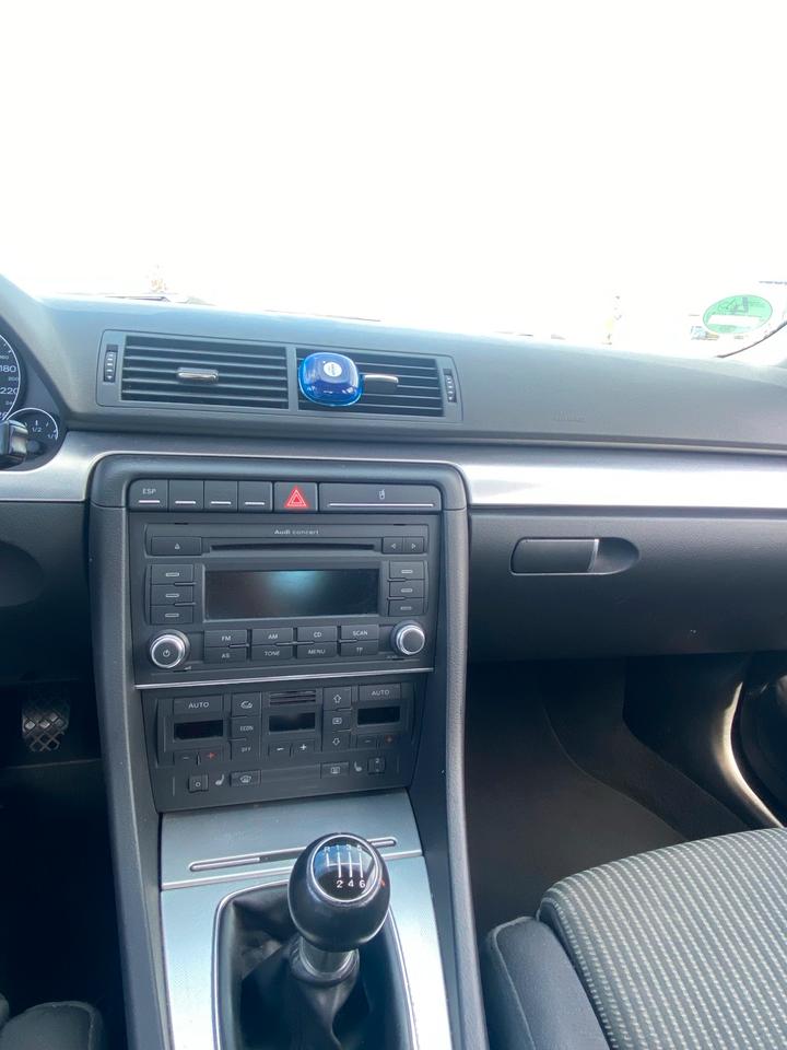 Audi A4 2007 — photo 10