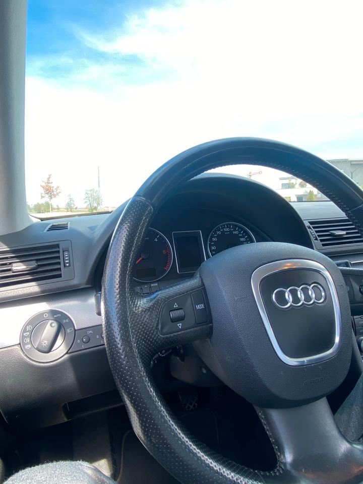 Audi A4 2007 — photo 11