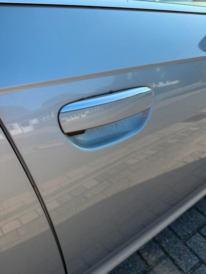 Audi A6 2009 — photo 15