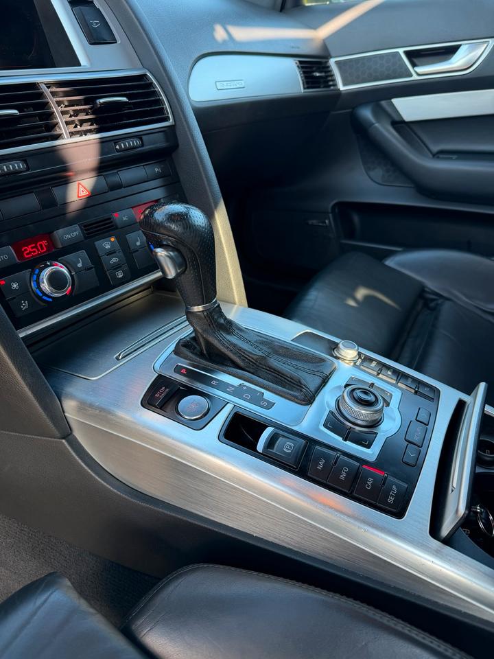 Audi A6 2009 — photo 9