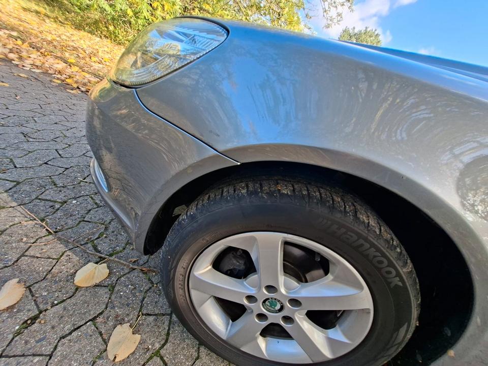 Skoda Octavia 2012 — photo 17