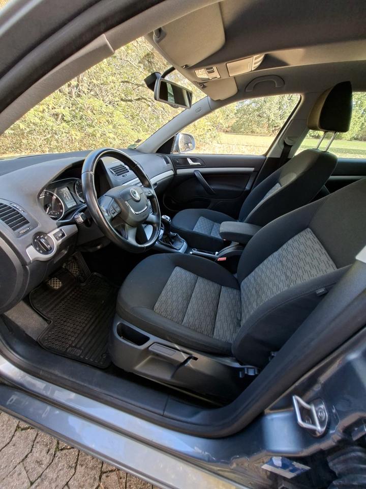 Skoda Octavia 2012 — photo 5