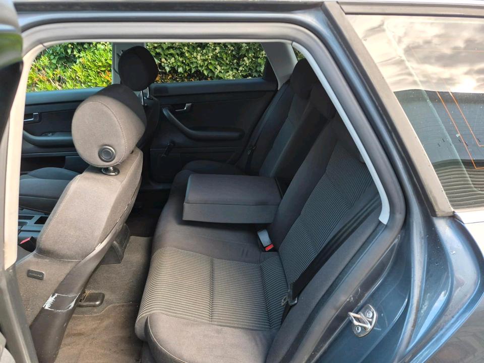 Audi A4 2007 — photo 7