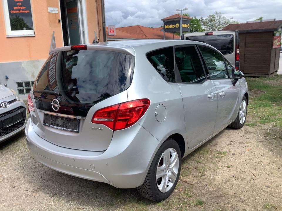 Opel Meriva 2012 — двигун