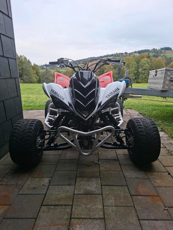 Yamaha raptor Quad supermoto 2009 — interior